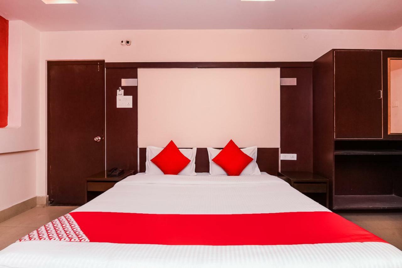 Oyo 28856 Manjeera Inn Visakhapatnam Zewnętrze zdjęcie
