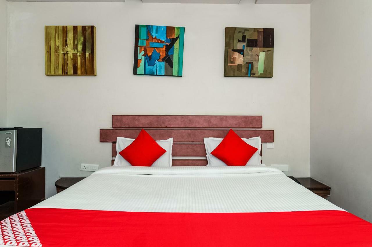 Oyo 28856 Manjeera Inn Visakhapatnam Zewnętrze zdjęcie