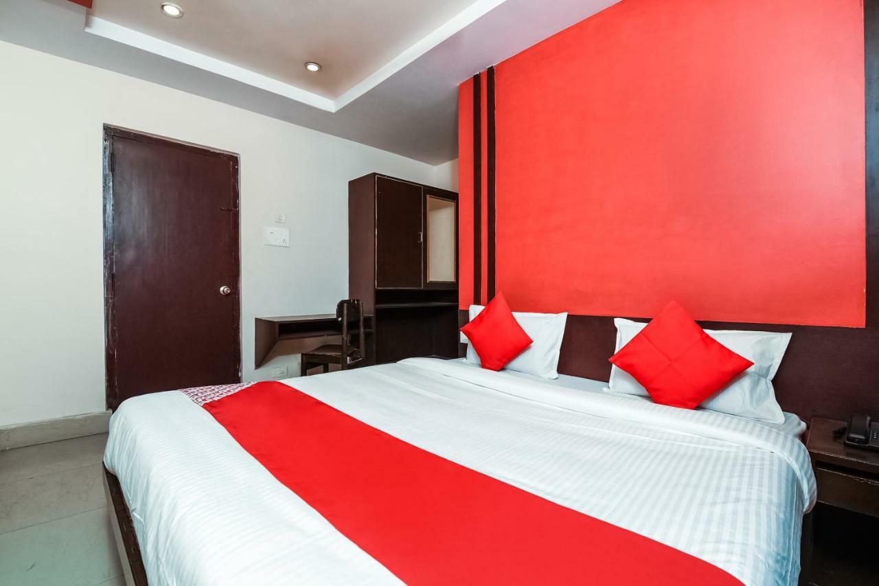 Oyo 28856 Manjeera Inn Visakhapatnam Zewnętrze zdjęcie